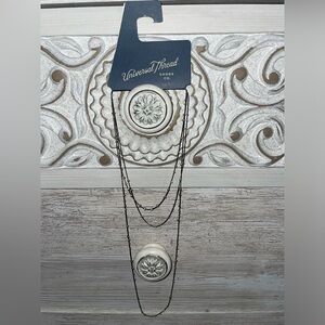 Universal Thread tri-colored metal, 3 strand necklace, NEW